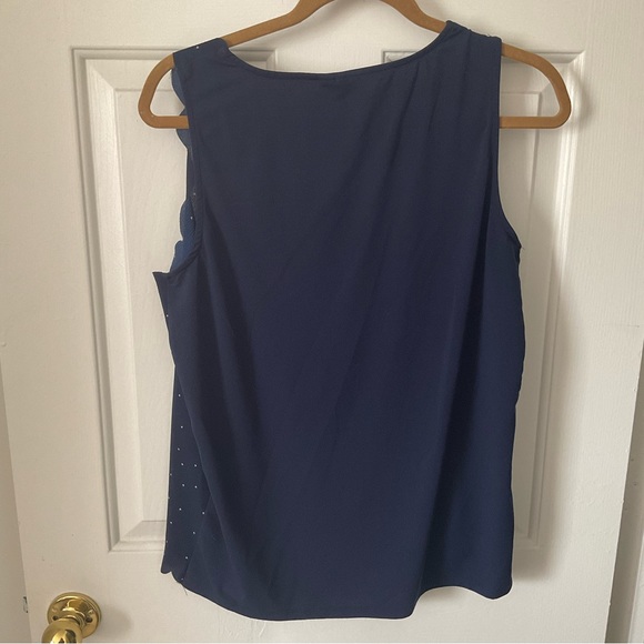 ELLE Sleeveless Shell Blouse, Size Medium - Picture 2 of 3